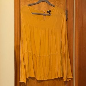 NWOT Torrid 3x mustard long sleeve top